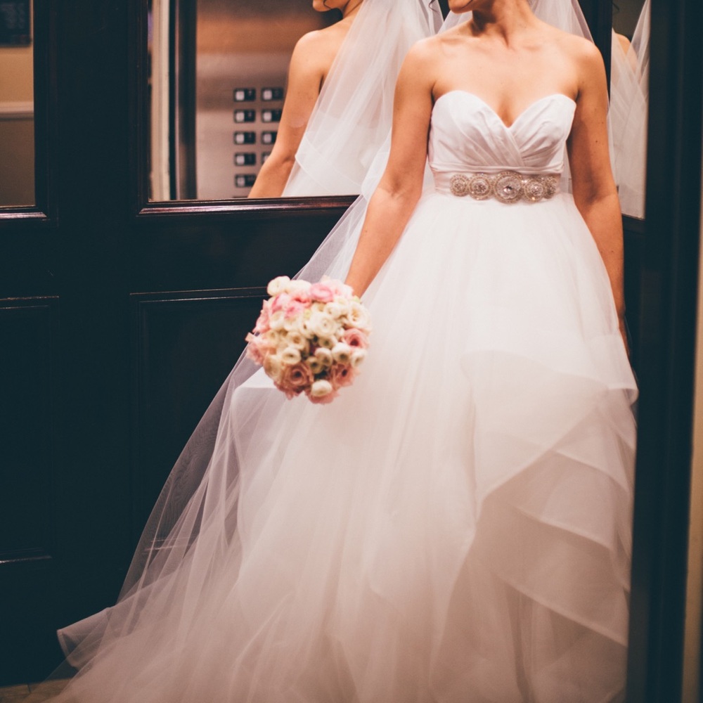 Hayley Paige White/Eggshell/Ivory Tulle & Silk Londyn #6358 Wedding Dress